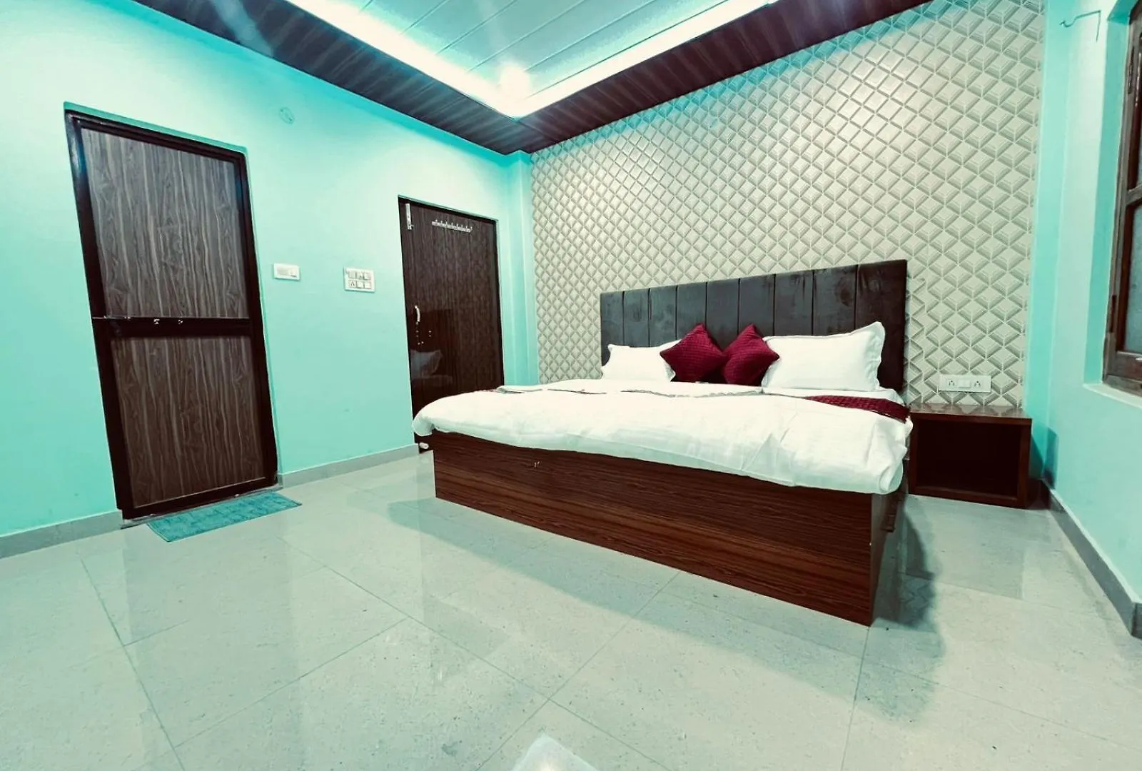 Hotel Gulab Residency Varanasi
